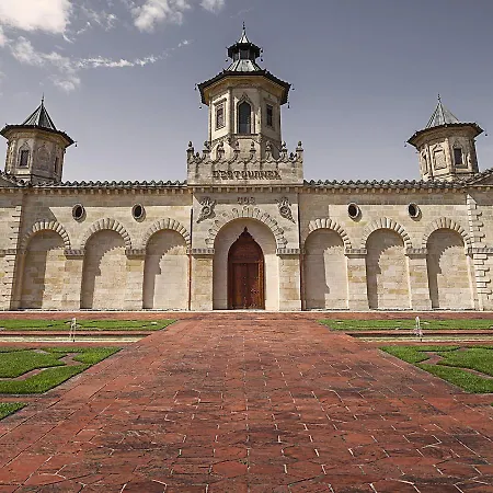 La Maison D'estournel Hotel