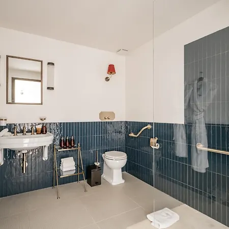 La Maison D'estournel Hotel *