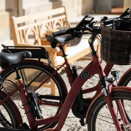 La Maison D'estournel Hotel *